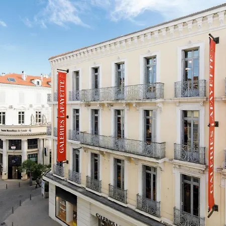 3 Bed - Ascenseur - 2 Min Du Palais - Climatise *